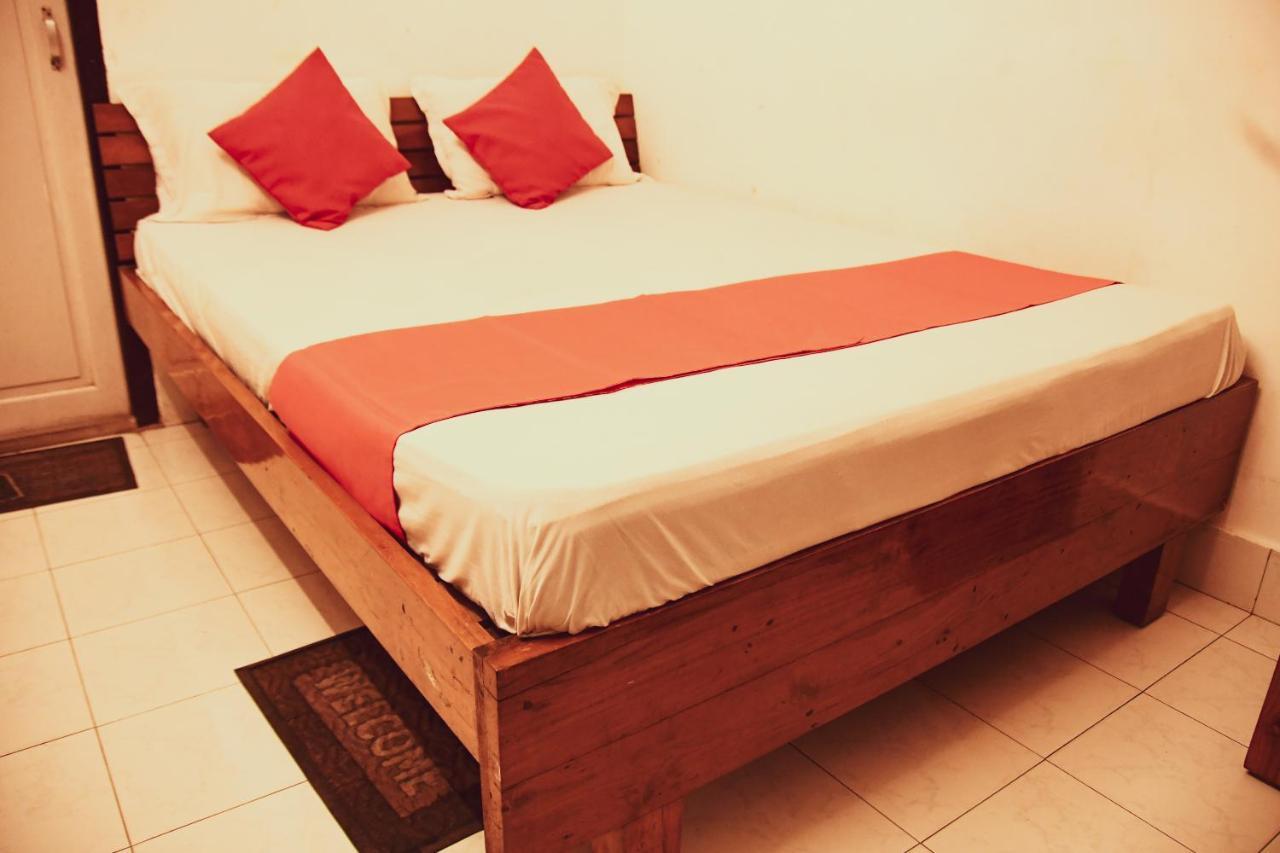 Hotel Nakshatra Karimganj ภายนอก รูปภาพ